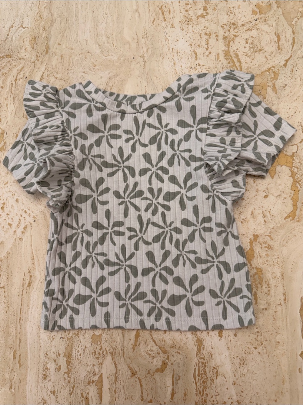 Jessica Simpson Girls Toddler Size 3 Ruffle Sleeve Floral Top in Sage Green